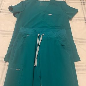 COPY - Figs scrub set